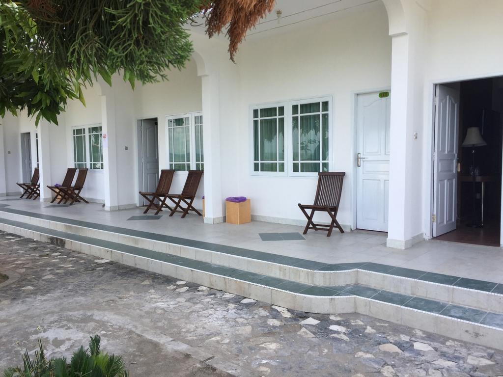 Satria Wisata Hotel Parepare Exterior foto